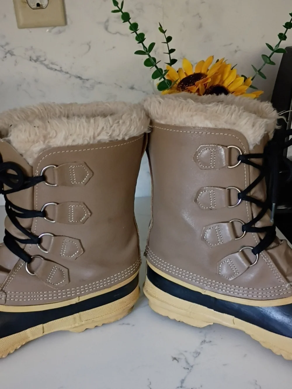Sorel Caribou  Men's Waterproof Winter Duck Boots - Black and Tan